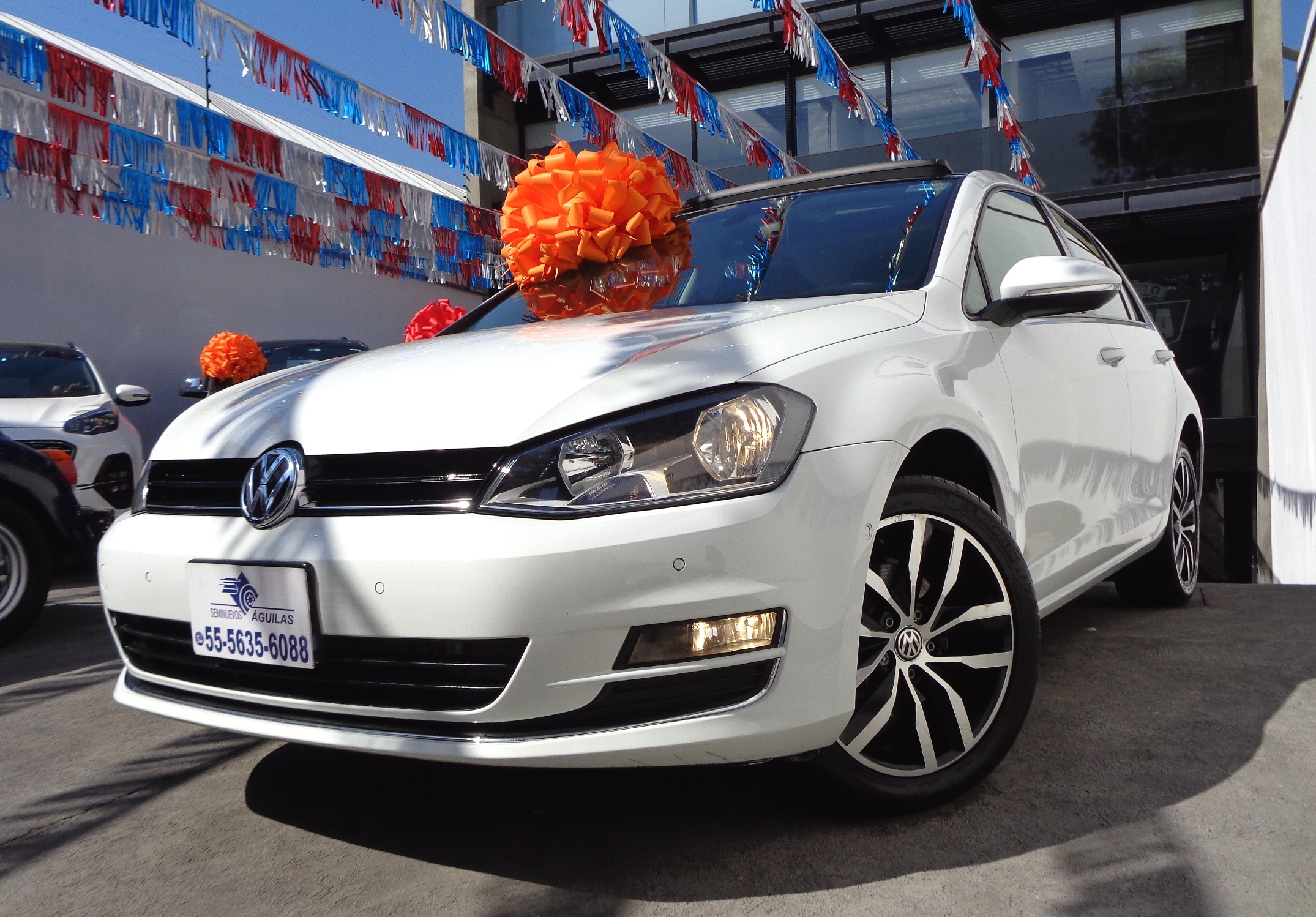 VOLKSWAGEN GOLF HIGHLINE 1.4L AUTOMÁTICO.