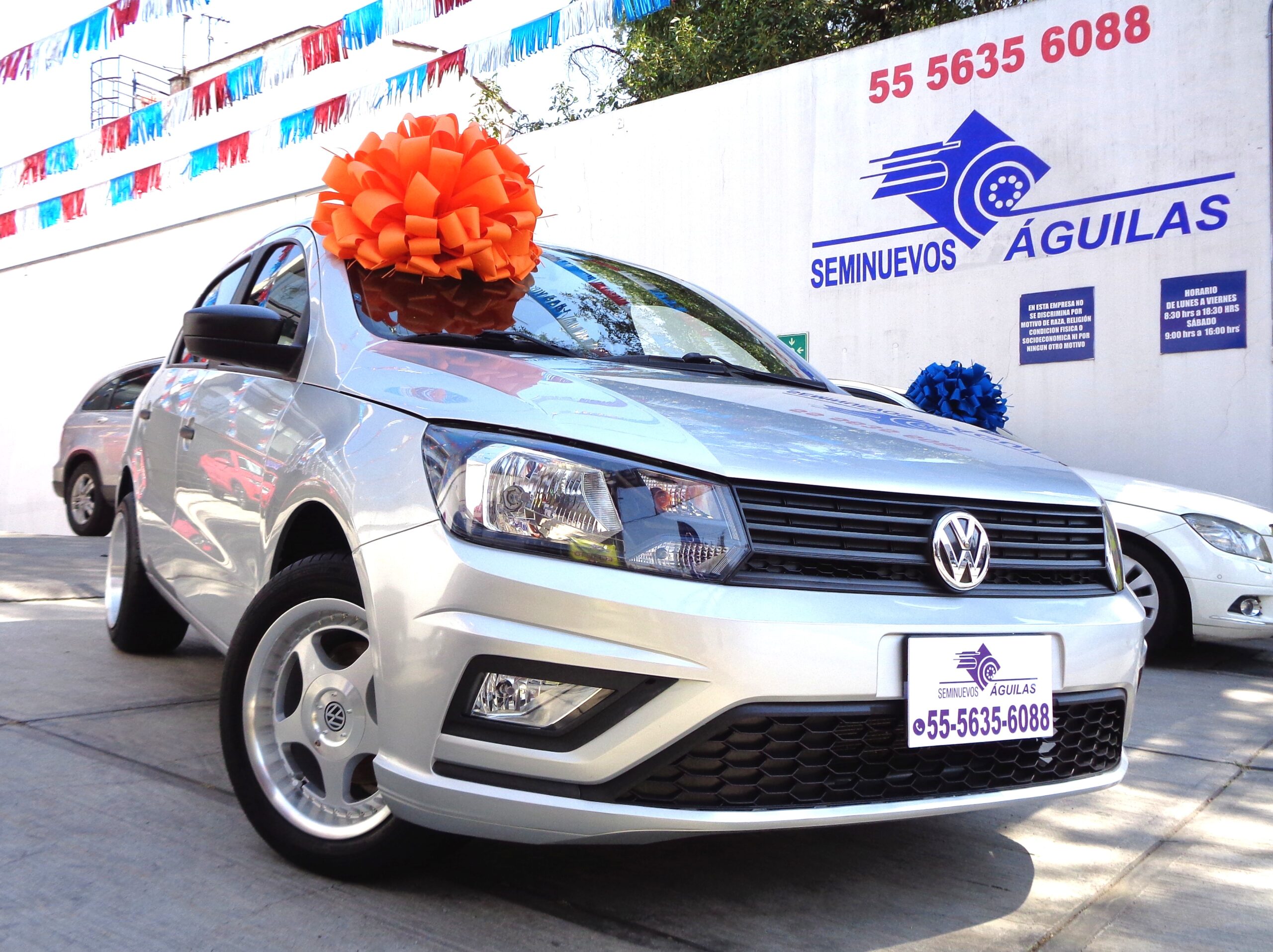 VOLKSWAGEN GOL TRENDLINE 1,6L. ESTANDAR. RINES DE ALUMINIO
